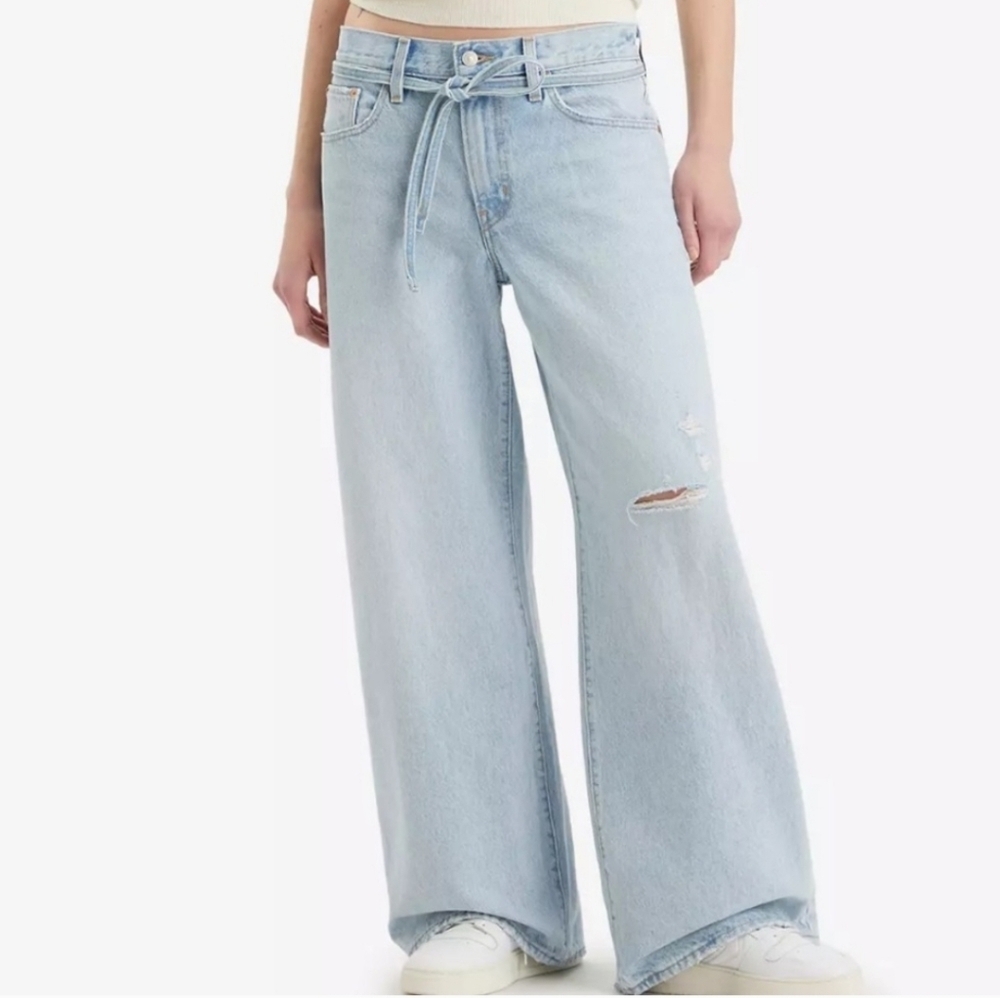 Levis XL Straight Light Wash Jeans